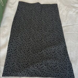 LOFT Black and Gray Textured Pencil Skirt